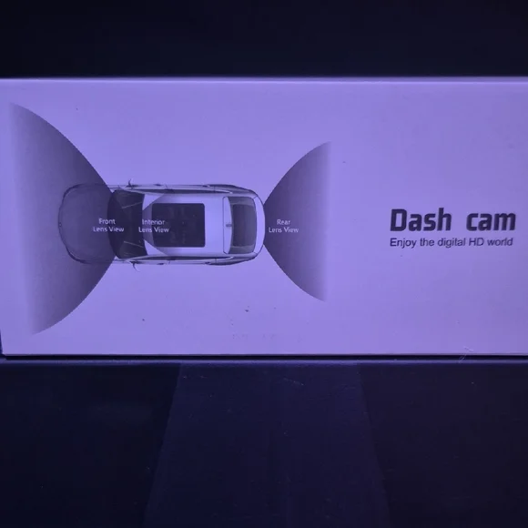Super HD Dash Cam with Dual Lens - Picture 2 of 4